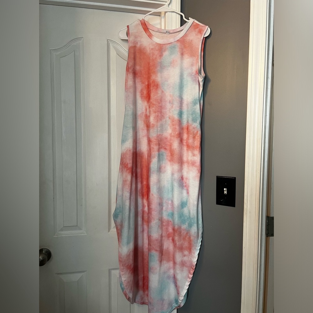 Tank dress to calf side slit size large